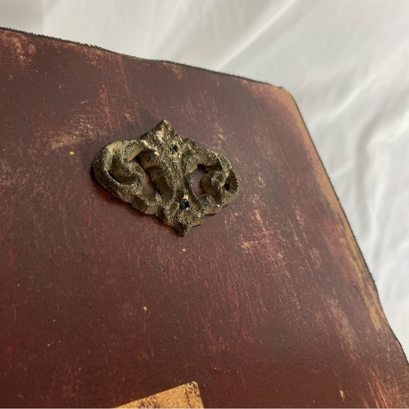 Wall Accent Fabulous Eiffel Tower Antique Rusted Metal Trunk Trunk Decal Plank - Picture 3 of 7